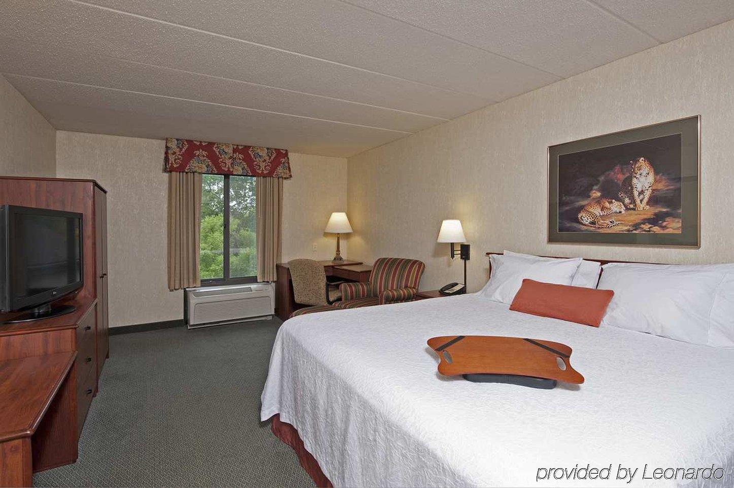 Hampton Inn & Suites Kokomo Quarto foto