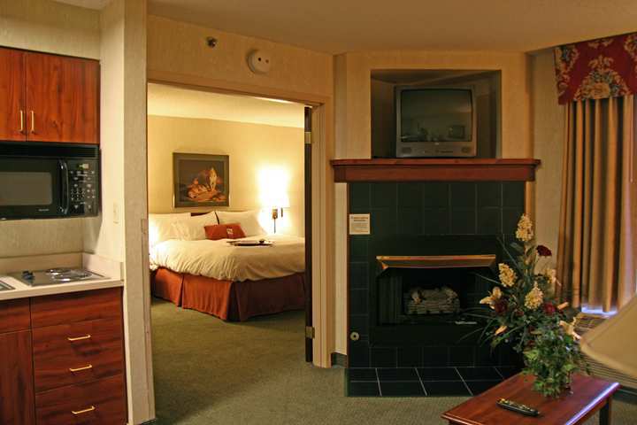 Hampton Inn & Suites Kokomo Quarto foto